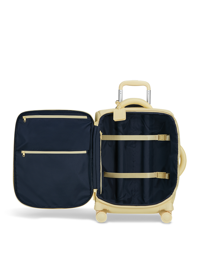 LOST IN BERLIN   | 4