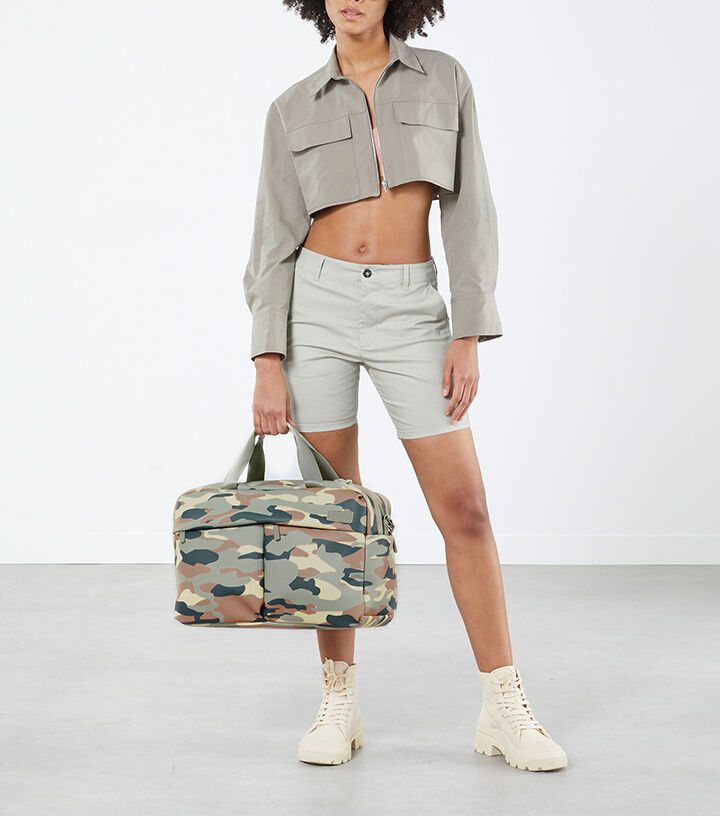 LOST IN BERLIN   | 4