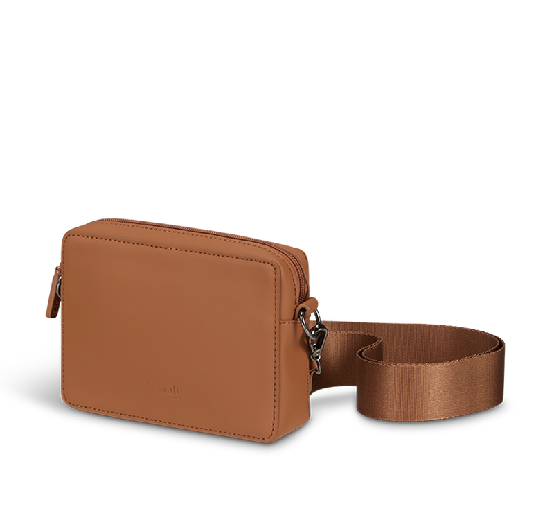 LOST IN BERLIN   | 2