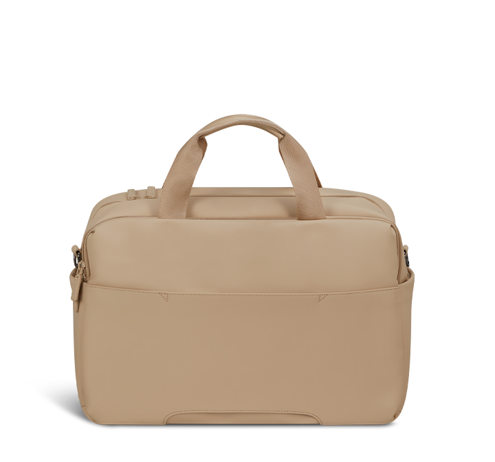 LOST IN BERLIN   | 3