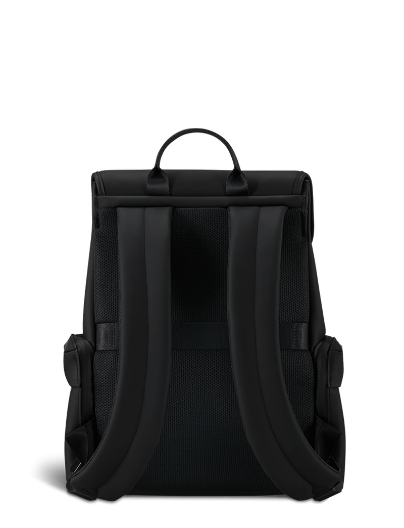 LOST IN BERLIN   | 3