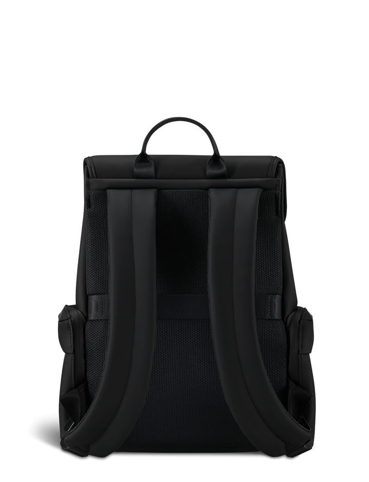 LOST IN BERLIN   | 3