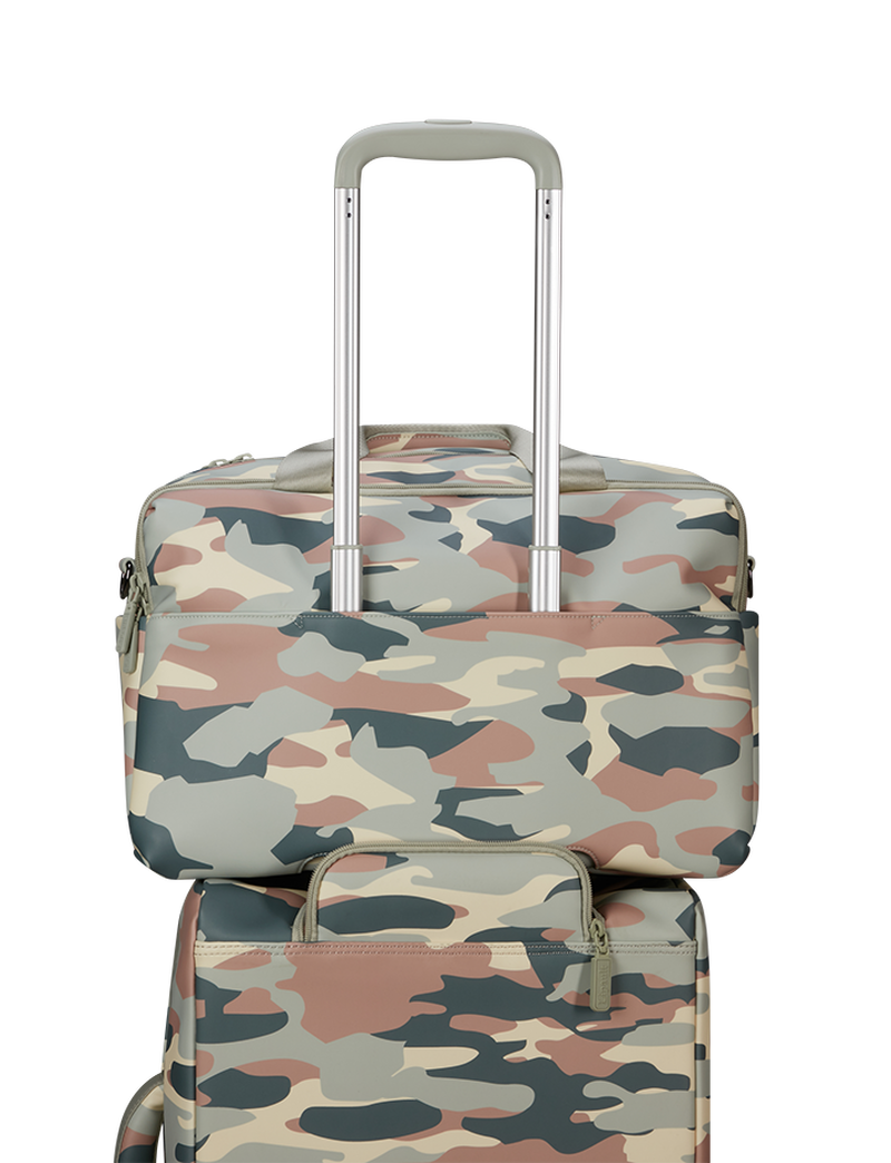 LOST IN BERLIN   | 5