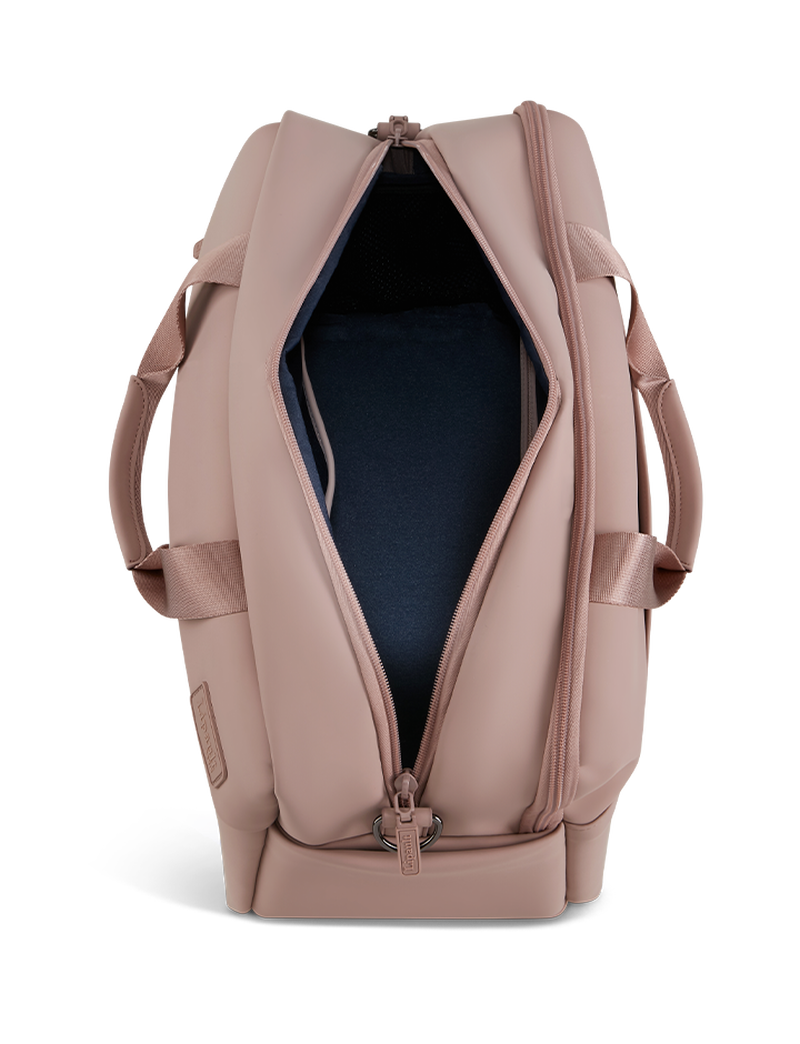 LOST IN BERLIN   | 5