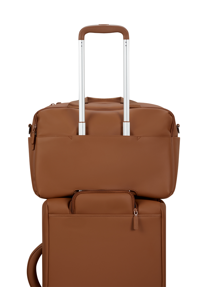 LOST IN BERLIN   | 5