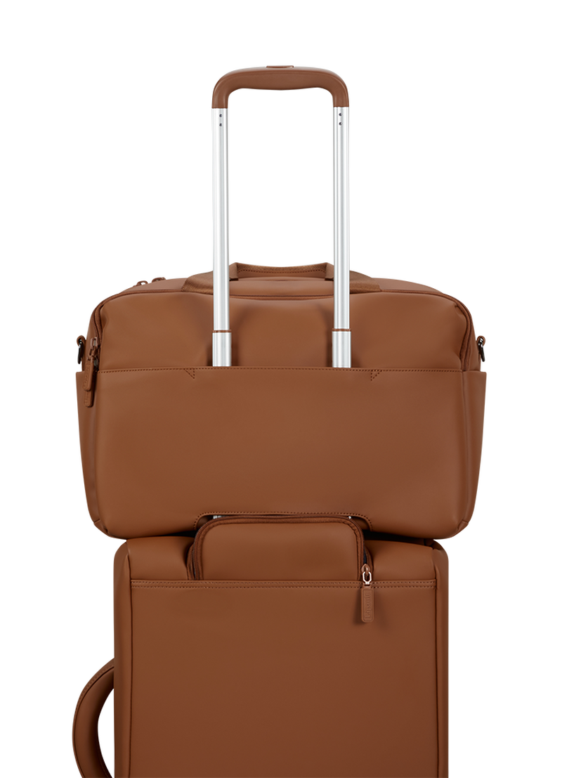 LOST IN BERLIN   | 5